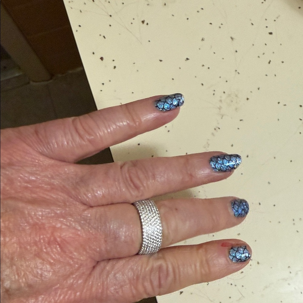 Silver Rhinestone Ring - Picture 3 of 3